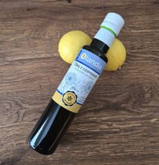 Ekologiczny olej z czarnuszki tłoczony na zimno